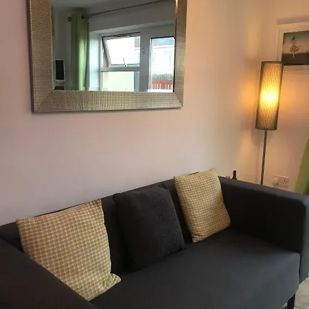 Deluxe Seaside Ground Floor With Private Entrance And Patio