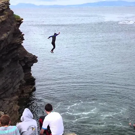 Deluxe Seaside Ground Floor With Private Entrance And Patio Bundoran