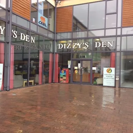 Deluxe Seaside Ground Floor With Private Entrance And Patio *