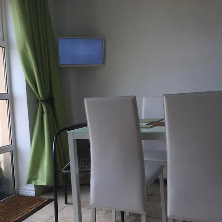 公寓 Deluxe Seaside Ground Floor With Private Entrance And Patio *
